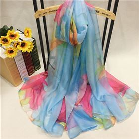 哪里有批發仿真絲絲巾的廠家 哪里有批發仿真絲絲巾的廠家