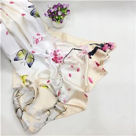 真絲圍巾哪個牌子好 真絲圍巾哪個牌子好