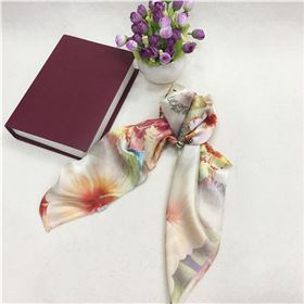 小真絲絲巾多少錢一條