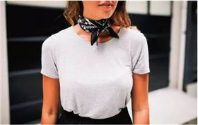 絲巾怎么搭配？