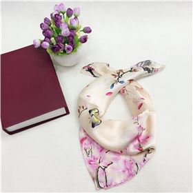 真絲絲巾的系法 真絲絲巾的系法