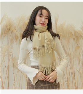 圍巾色調與衣服的搭配 圍巾色調與衣服的搭配