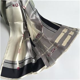 識別真絲圍巾材質的方法。