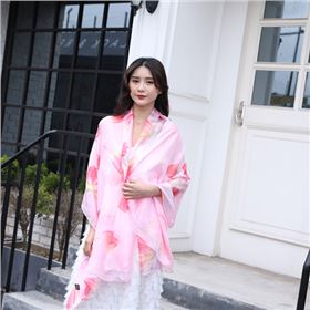 哪里能買真絲絲巾 哪里能買真絲絲巾