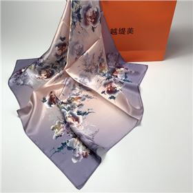 真絲圍巾防曬嗎——真絲圍巾、真絲絲巾、圍巾定制