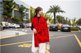 圍巾的各種圍法-真絲圍巾，真絲絲巾，羊絨圍巾