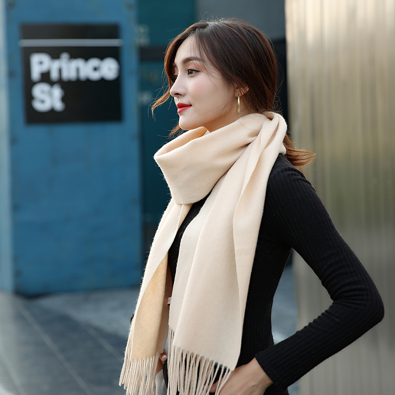 圍巾如何搭配衣服