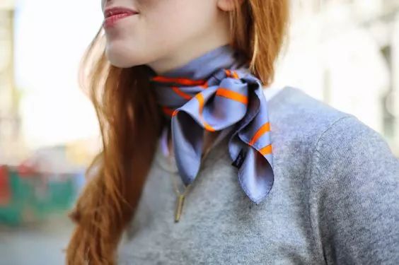 絲巾的各種系法——真絲圍巾。真絲絲巾、圍巾定制