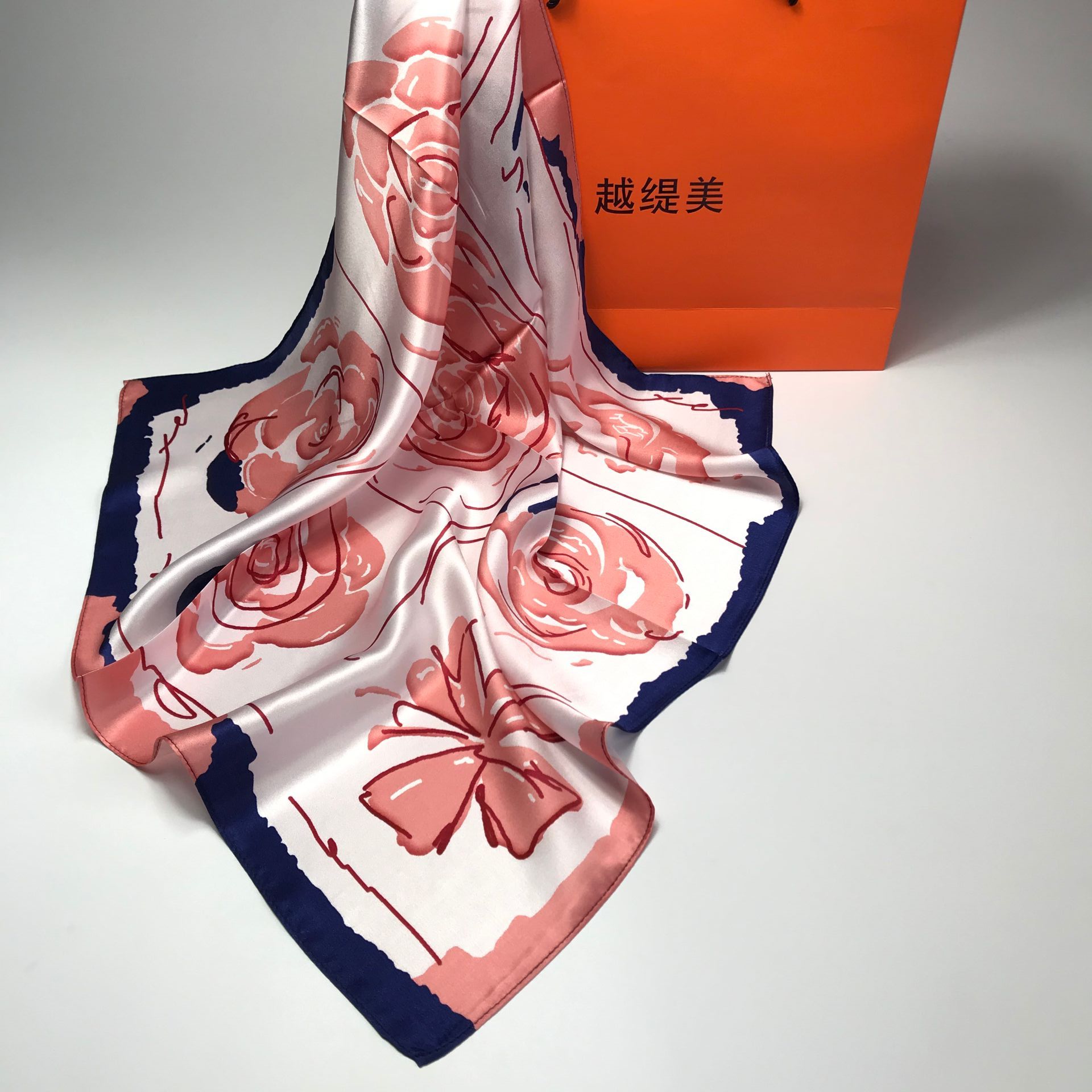 印花真絲絲巾 印花真絲絲巾