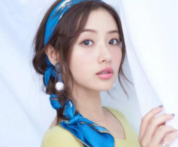 絲巾的各種圍法——真絲圍巾、真絲絲巾、圍巾品牌、定制圍巾、