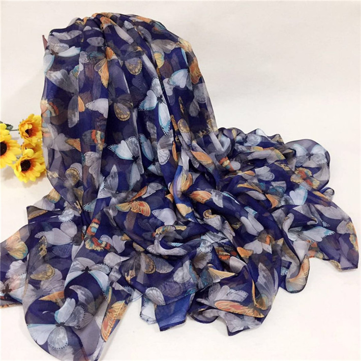 新款秋冬系列蝴蝶翩翩圍巾巴厘紗藍灰 新款秋冬系列蝴蝶翩翩圍巾巴厘紗藍灰